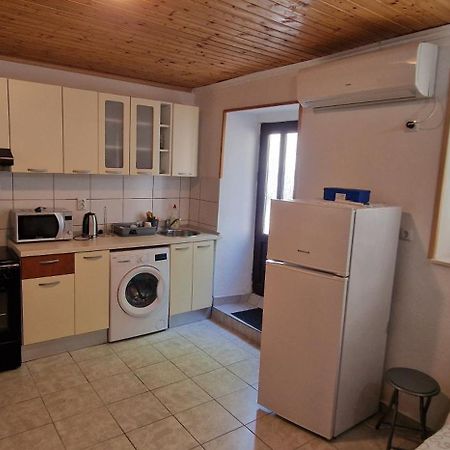 Studio Apartman Kastel Kambelovac Kaštela Exteriér fotografie
