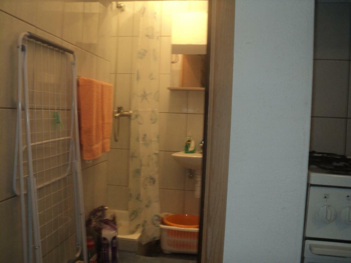 Studio Apartman Kastel Kambelovac Kaštela Exteriér fotografie